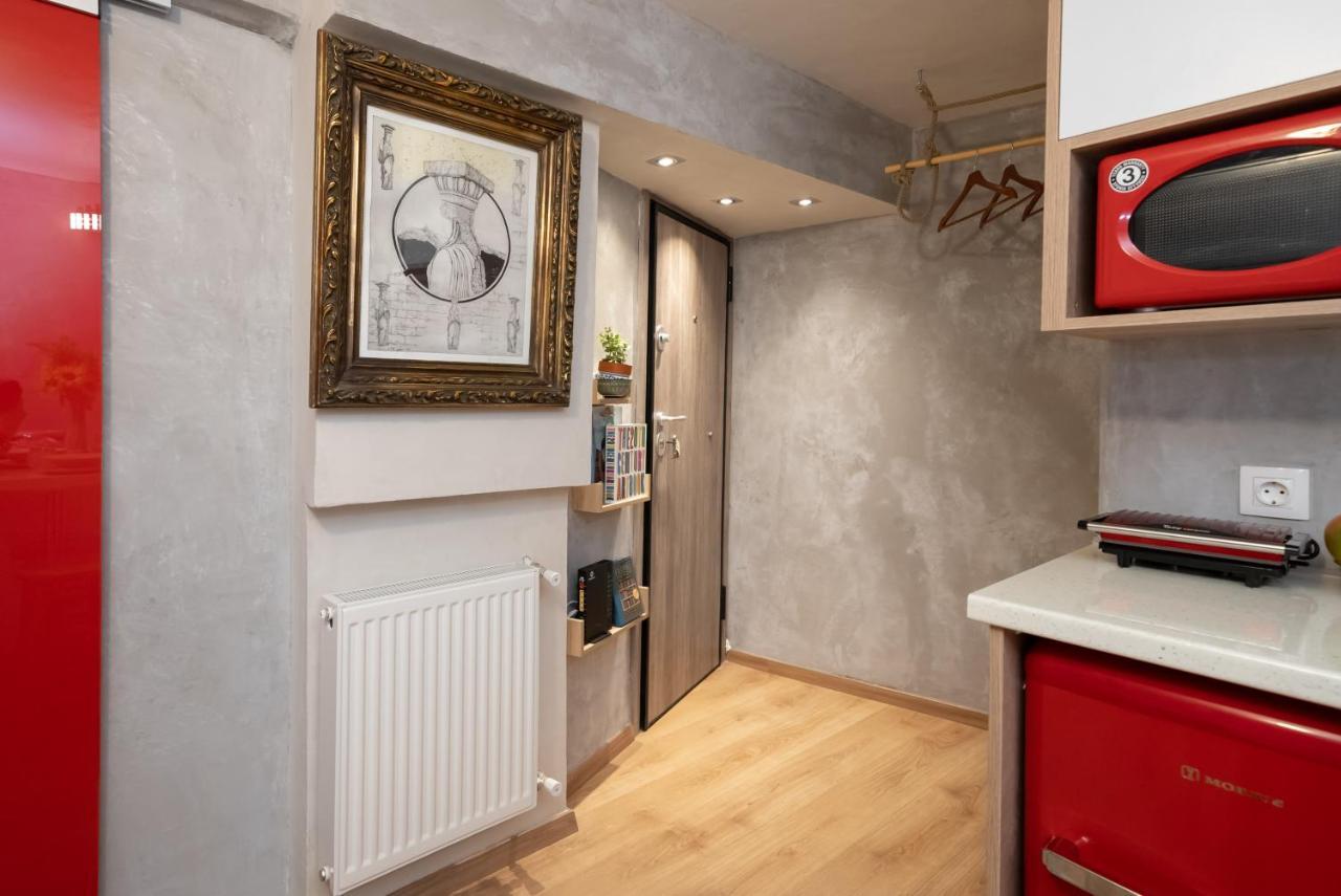 Cozy Tiny Apartment In The Heart Of Plaka 雅典 外观 照片