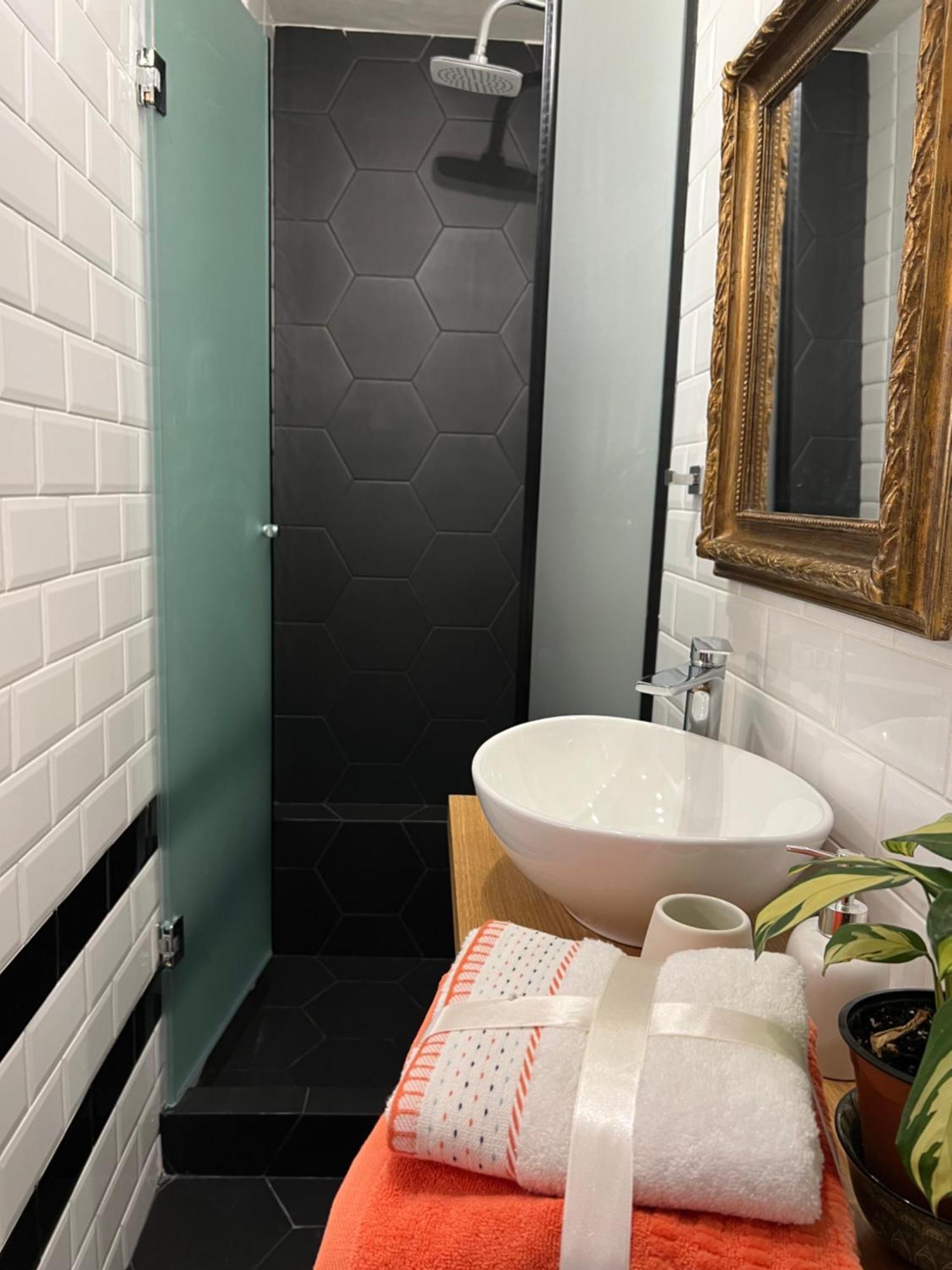 Cozy Tiny Apartment In The Heart Of Plaka 雅典 外观 照片
